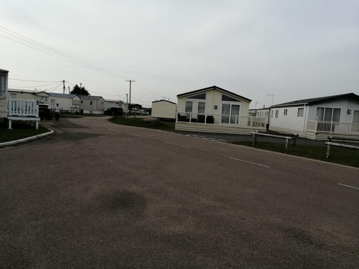 Hotel 617 Seawick Jaywick Sands Exteriér fotografie