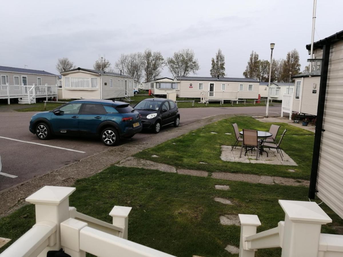 Hotel 617 Seawick Jaywick Sands Exteriér fotografie